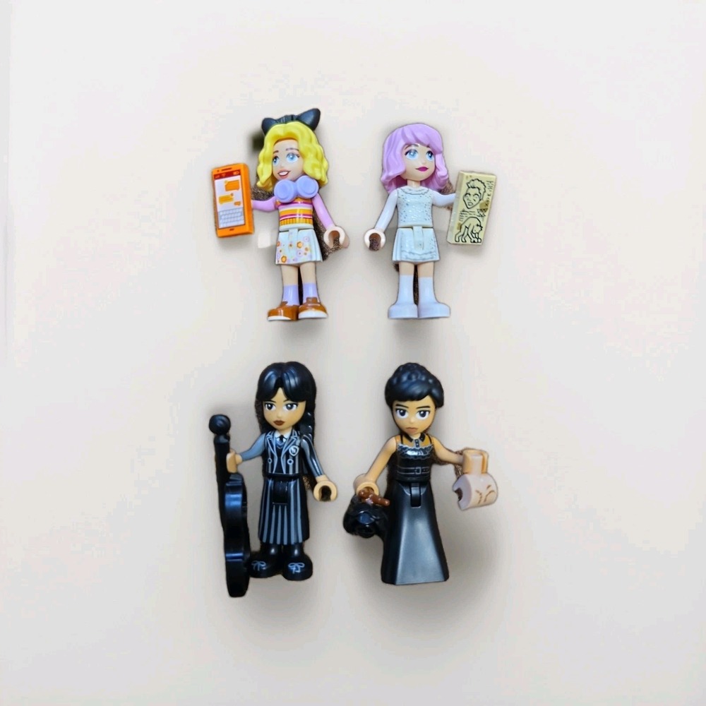 LEGO Friends Wednesday and Enid Minifigures W/ Accessories (76781)